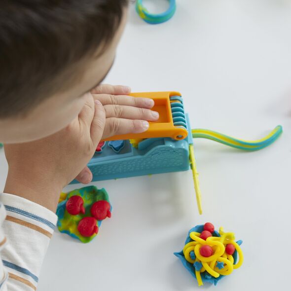 Play-Doh PLAY-DOH Playset Fun Factory