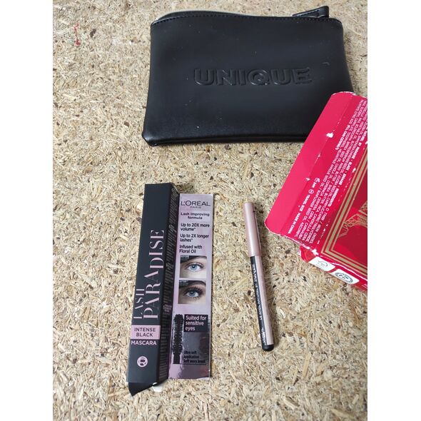 L OREAL Atelier Kit Set L'Oreal Paris: Lash Paradise, Volumizing & Lengthening, Mascara, Extra Black, 6.4 ml + Paradise, Kajal Eye Pencil, 1.2 g + Makeup Bag, Black For Women