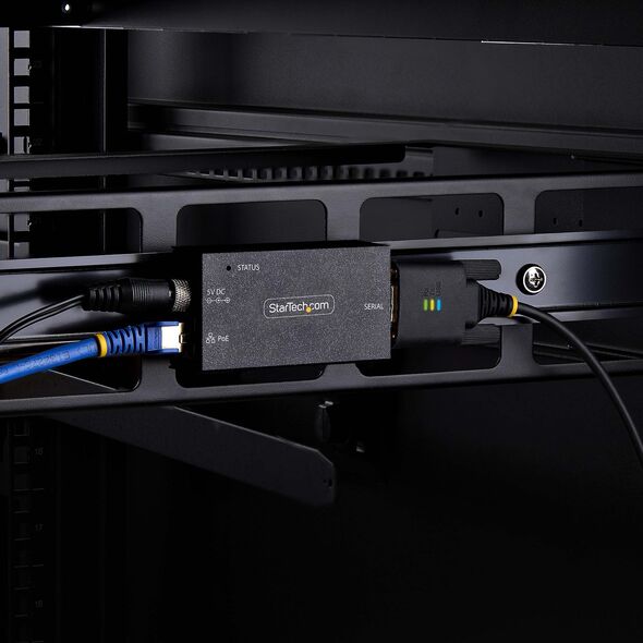 Konwerter światłowodowy StarTech StarTech I13P-SERIAL-ETHERNET konwerter szeregowy/repeater/izolator RS-232 RJ-45 Czarny