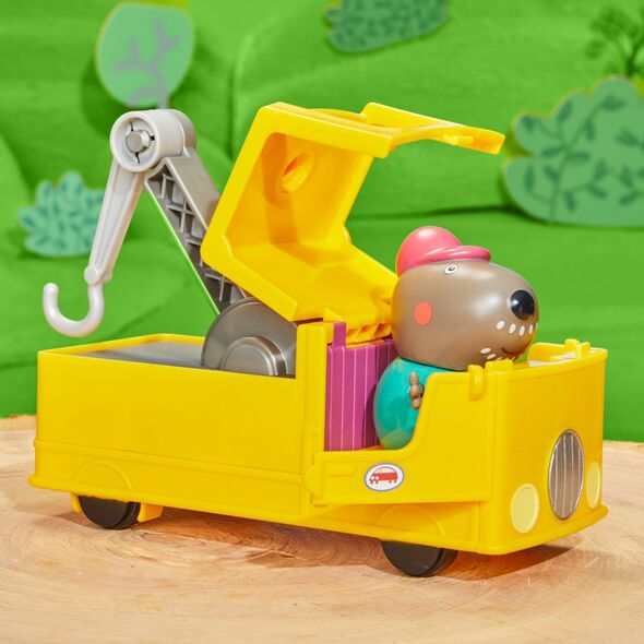 Peppa Pig PEPPA PIG Playset Granddad dogs tow truck