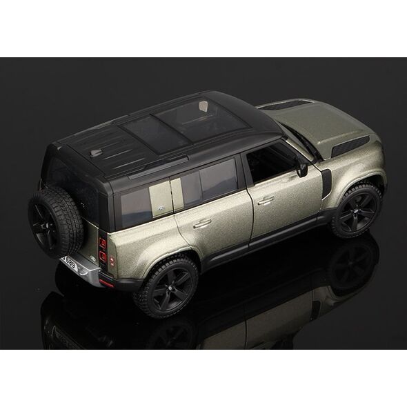 Bburago 2022 Land Rover Defender 110 green 1:24 BBURAGO