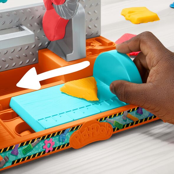 Play-Doh PLAY-DOH playset Stamp n saw tool bench