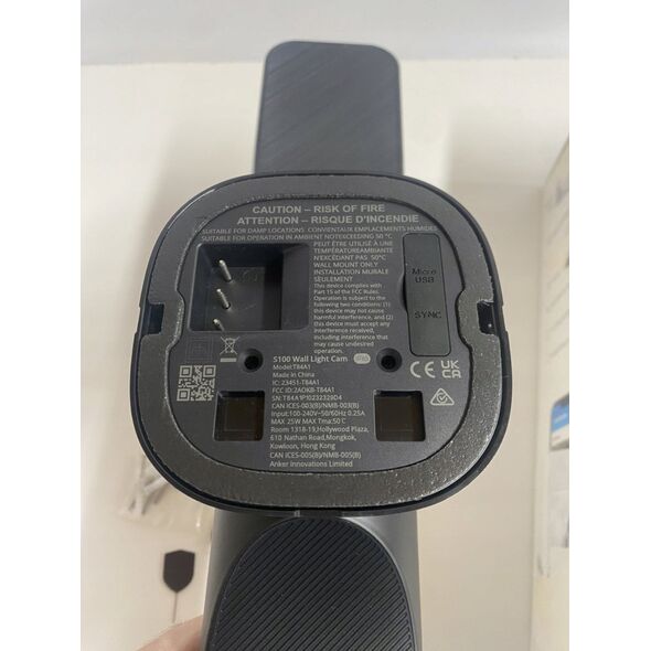 Kamera IP Eufy Eufy Wired Wall Light Cam S100 - Netzwerk-Uberwachungskamera - Aussenbereich - wetterfest - Farbe (Tag&Nacht) - 2048 x 1536 - 2K - Audio - drahtlos - Wi-Fi - Wechselstrom 120/230 V