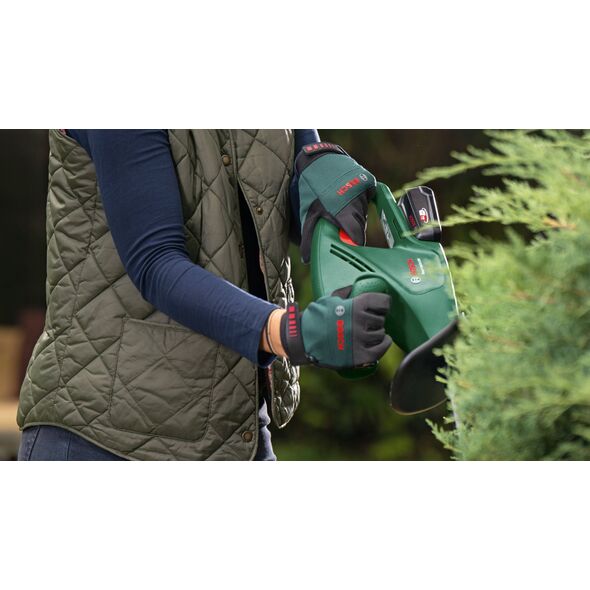 Bosch Bosch cordless hedge trimmer EasyHedgeCut 18V-52-13, 18Volt (green/black, Li-ion battery 2.0Ah, POWER FOR ALL ALLIANCE)