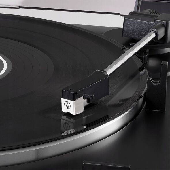 Gramofon Audio-Technica Audio Technica AT-LP60X Plattenspieler schwarz