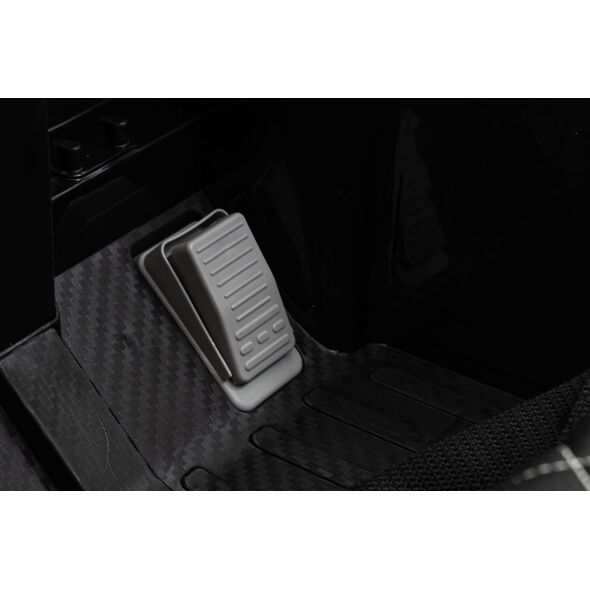 Ramiz Mercedes AMG G63 dla dzieci Czarny + Pilot + MP3 LED + Wolny Start + EVA + Pasy
