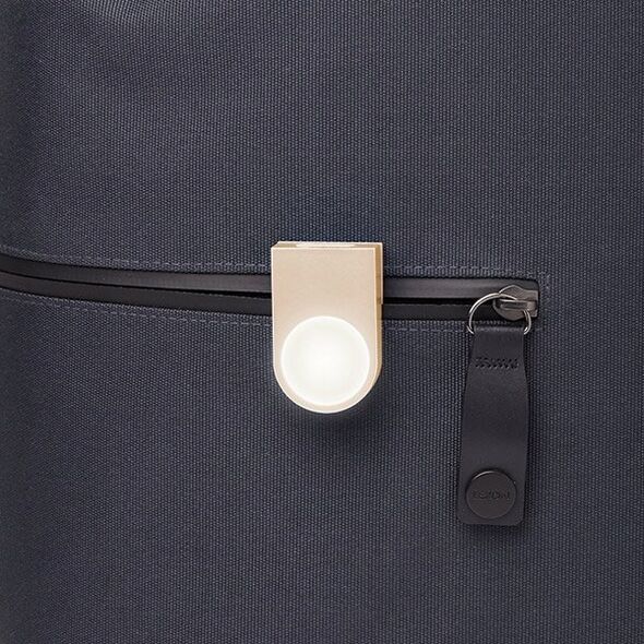 Lampka biurkowa Lexon Lexon Lucie LED clip gold/gold LL121D