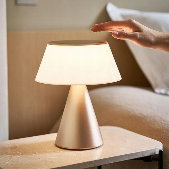Lampa stołowa Lexon Lexon Luma XL LED lamp aluminum/alu poly LH98MAP