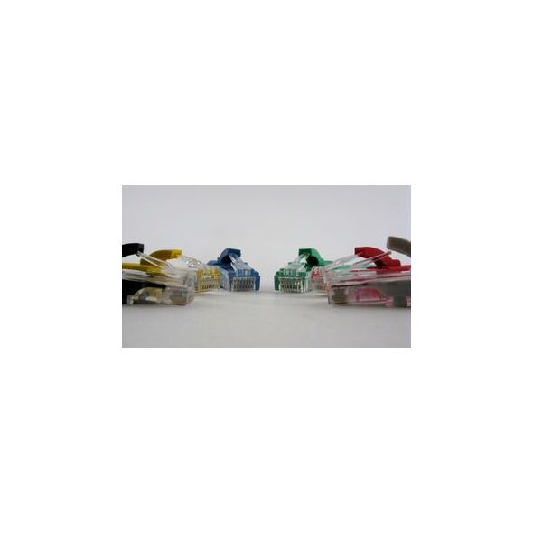 NetRack patchcord RJ45 osłonka zalewana kat. 6 UTP 0.5m Czerwony (BZPAT0P56R)