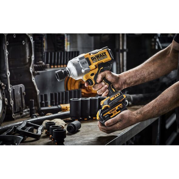 Klucz udarowy Dewalt DEWALT KLUCZ UDAROWY 1/2" 18V DCF961H2G 1626Nm 2x5,0Ah GFN TSTAK