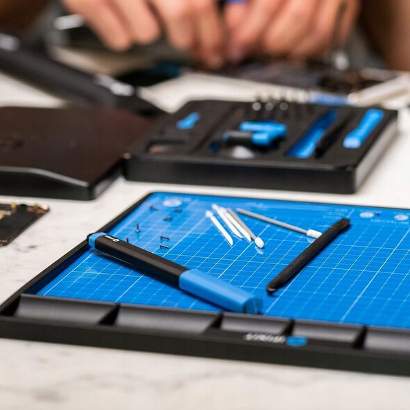 iFixit Mata magnetyczna