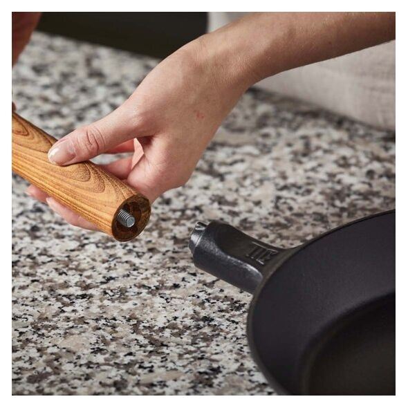 Patelnia Fiskars Norden cast iron pan, 28 cm