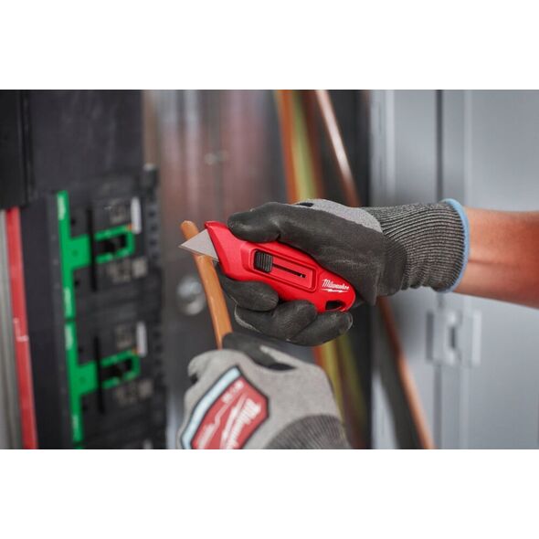 Milwaukee MILWAUKEE COMPACT EXTENDABLE KNIFE