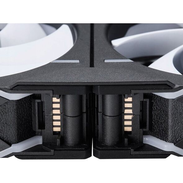 Phanteks PHANTEKS D30 PWM Reverse Airflow D-RGB fan, triple pack - 120mm, black