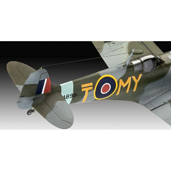 Revell Revell Model Do Sklejania Bf109G-10 Spitfire Mk.v