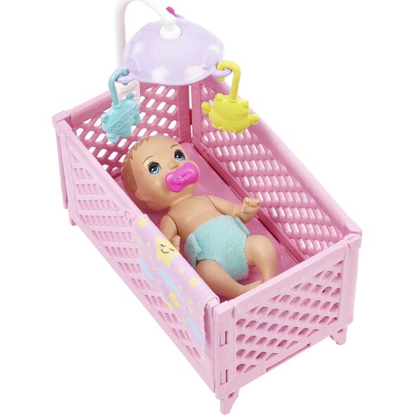 Lalka Barbie Mattel Skipper Opiekunka Łóżeczko + Bobas HJY33