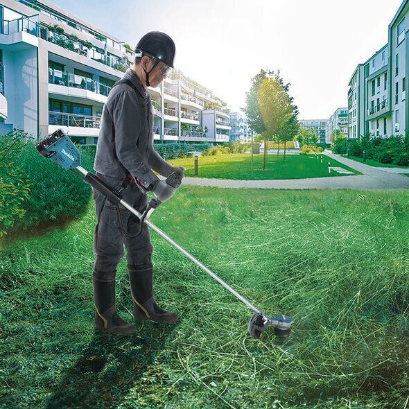 Makita Kosa 2x18V bez akumulatorów i ładowarki (DUR368AZ)