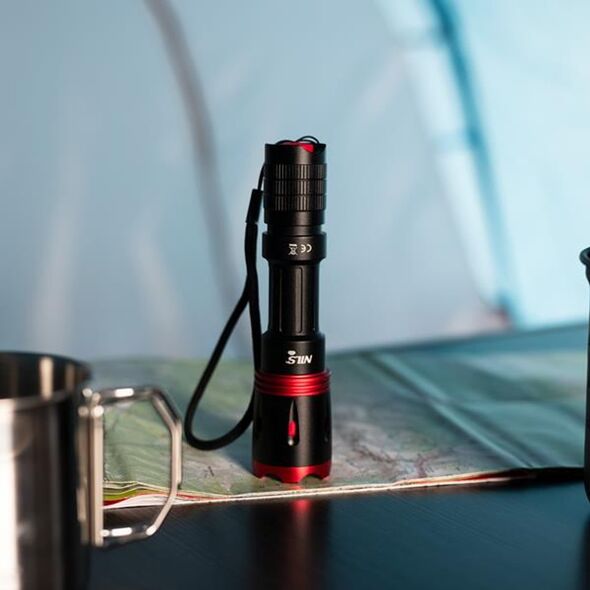 Nils Extreme NC0004 LATARKA LED 1000 LM NILS CAMP