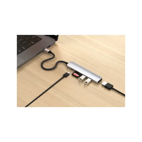 Satechi 6-in-1 HUB USB-C Slim Multiport Adapter USB-C / 2xUSB-A, USB-C, 4K HDMI, card reader silver