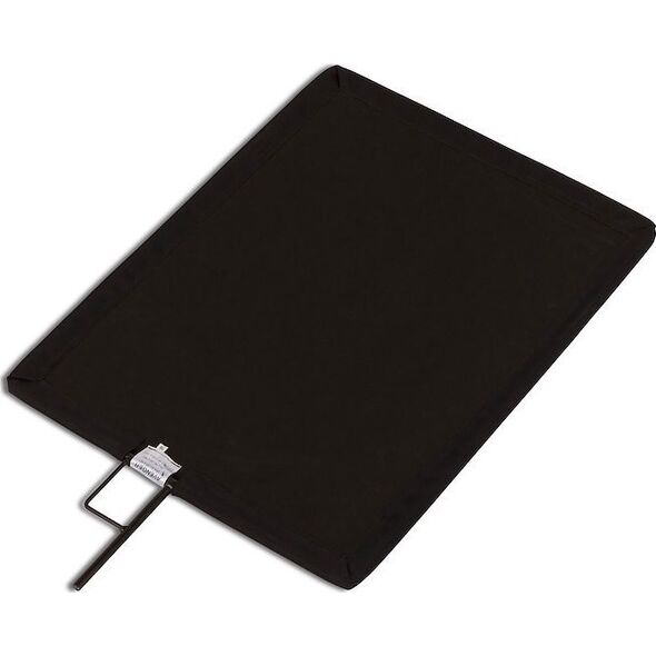 Avenger Flaga Solid Black 30x45cm
