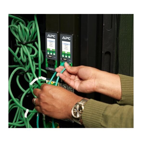 APC NetShelter Rack PDU Advanced Metered 11.5kW 3PH 415V 20A 520P6 42 Outlet