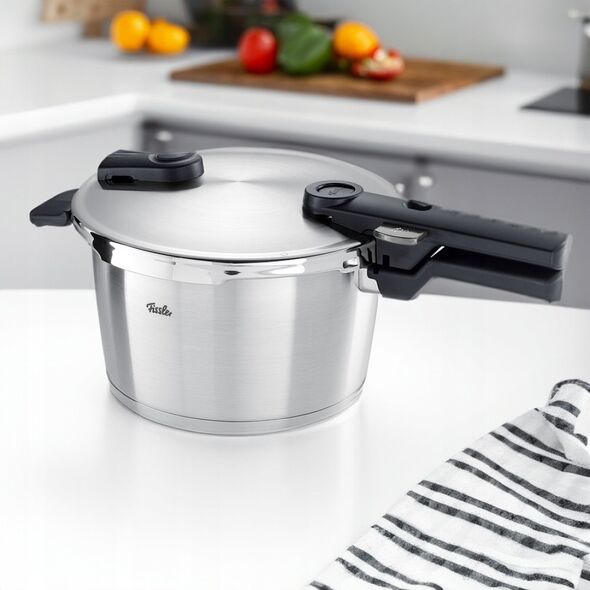 Fissler Fissler Vitaquick Premium 4.5l Pressure Cooker 22cm