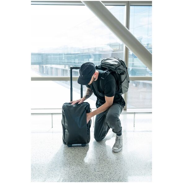 Walizka podróżna Wandrd Transit Carry-On Roller 40 l - czarna
