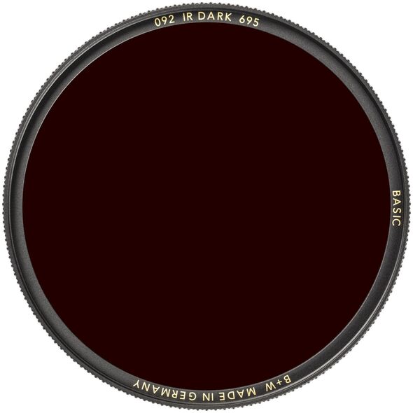 B+W filter B+W Basic infrared filter 092 Infrared 695 1102768 77mm 13274532 4012240050956