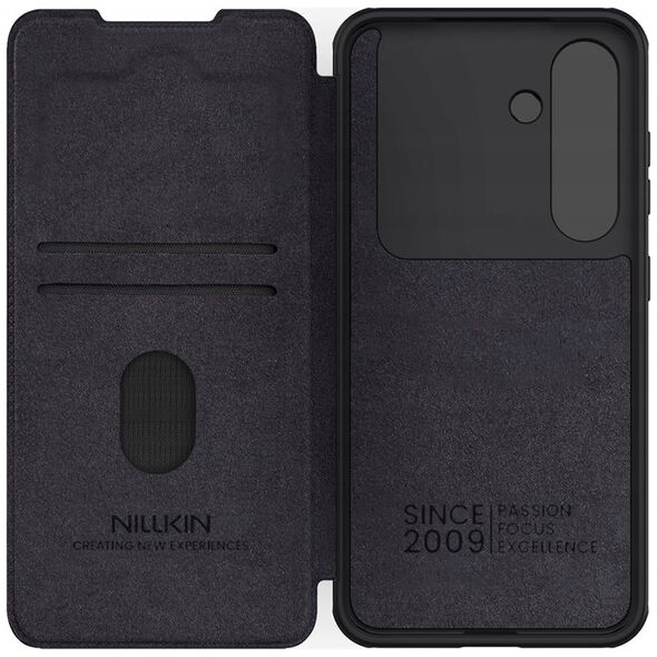 Etui Nillkin Qin Pro na Samsung Galaxy S25+ z klapką i osłoną aparatu - czarne