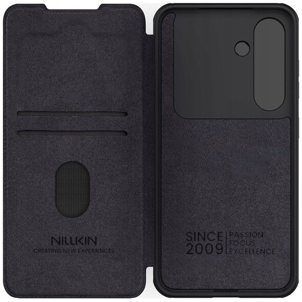 Etui Nillkin Qin Pro na Samsung Galaxy S25 z klapką i osłoną aparatu - czarne