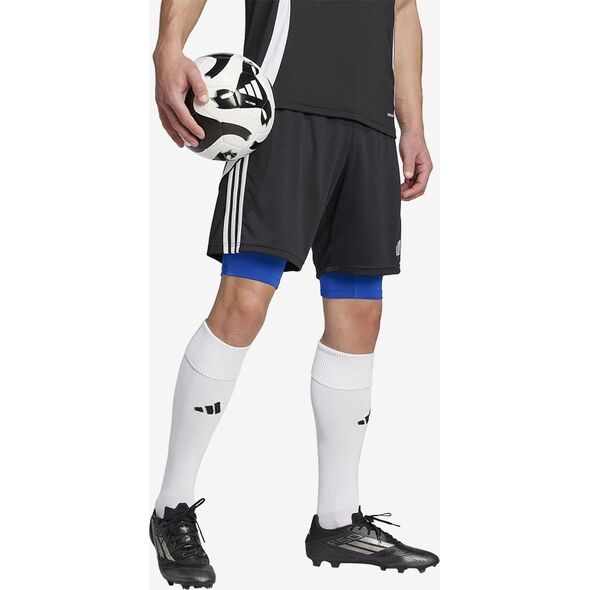 Spodenki adidas TechFit JN7400