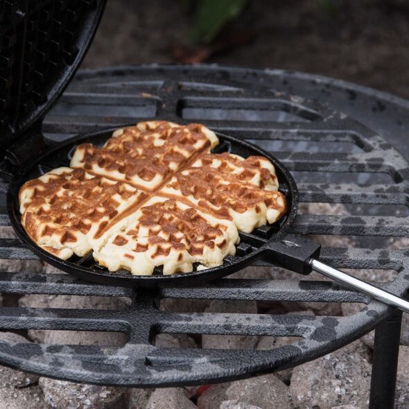 Esschert Design WAFFLE IRON