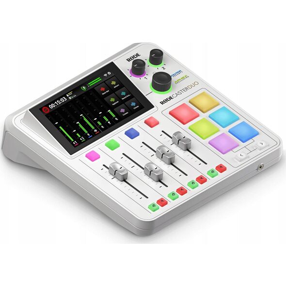 RODE Podcaster Bundle White