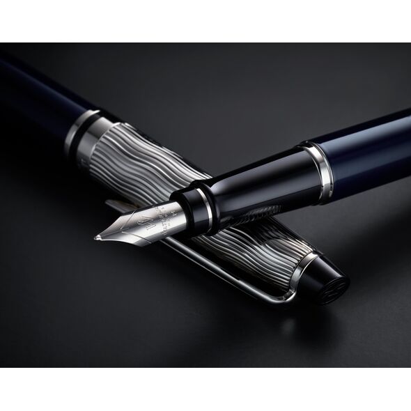Pióro wieczne Waterman Expert L'Essence Du Blue F