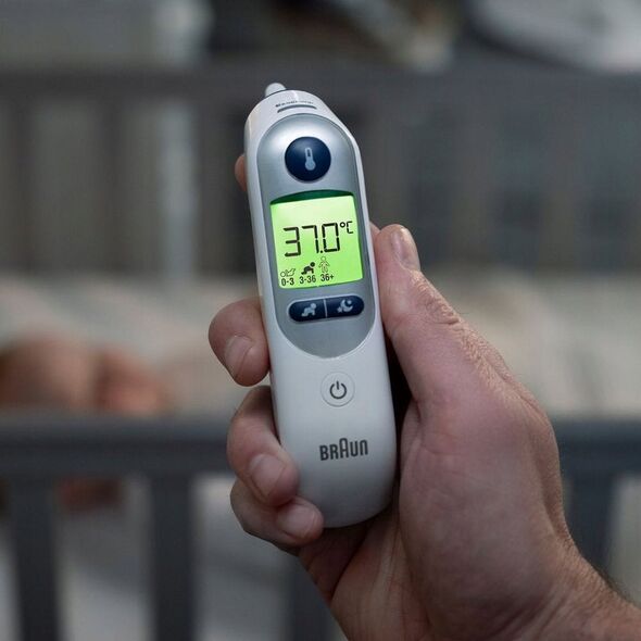 Braun IRT6525 termometr elektroniczny Termometr kontaktowy Biały Ucho Przyciski