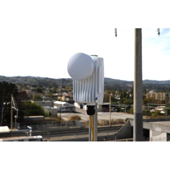 Mimosa C6X | Συσκευή πελάτη | Wi-Fi 6E, 1.75Gbps, 5,1-6,4 GHz, 8dBi, IP67