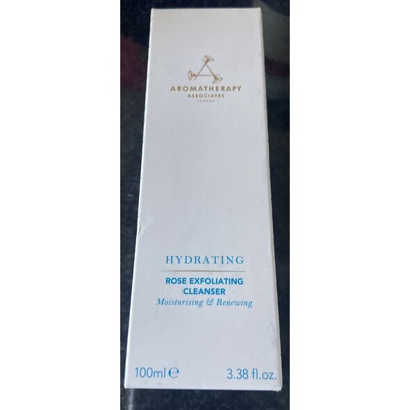 Aromatherapy Associates Aromatherapy Associates, Hydrating Rose, Exfoliating Cleanser, 100 ml For Women