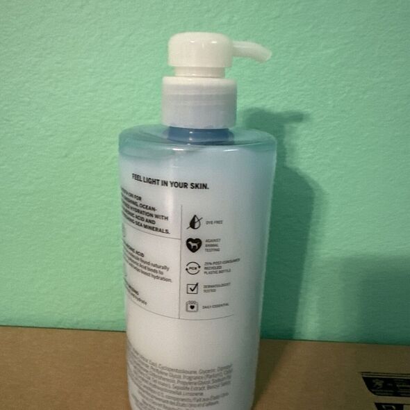 Victoria's Secret, Pink Water, Hydrating, Body Lotion, 415 ml For Women