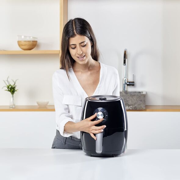 Frytkownica beztłuszczowa Black&Decker FRYTKOWNICA BEZTŁUSZCZOWA BLACK&DECKER BXAF2500E AIR FRYER