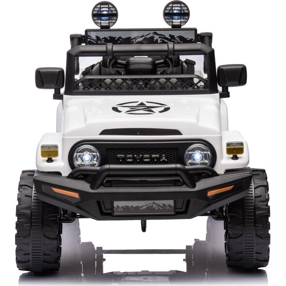 Toyota Toyota FJ Cruiser dla dzieci Biały + Pilot + Napęd 4x4 + Audio LED + EVA + Wolny Start