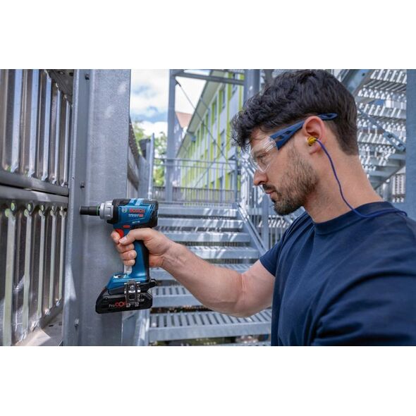 Klucz udarowy Bosch Bosch cordless impact wrench GDS 18V-330 HC Professional solo (blue/black, without battery and charger, in L-BOXX)