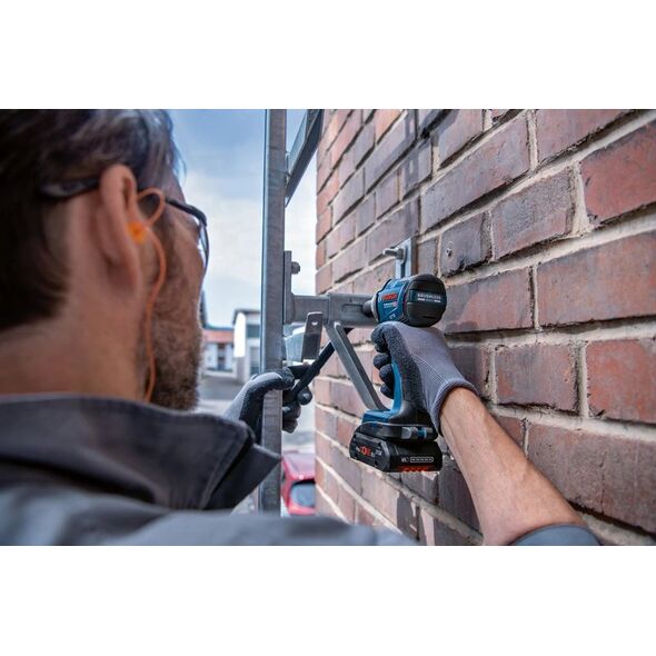 Klucz udarowy Bosch Bosch cordless impact wrench GDS 18V-330 HC Professional solo (blue/black, without battery and charger, in L-BOXX)