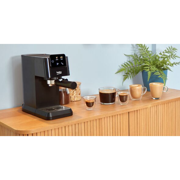 Espresso coffee machine BEKO CEP5302B