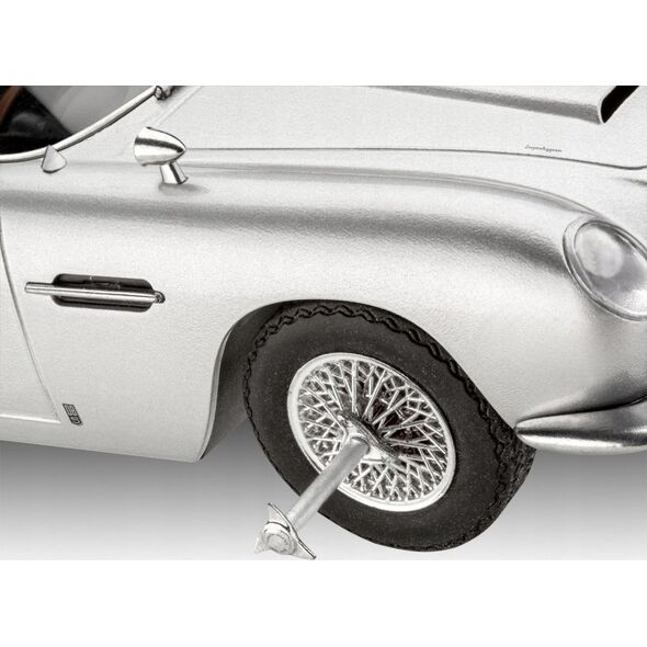 Revell Zestaw upominkowy Aston Martin DB5 James Bond 007 Goldfinger 1/24