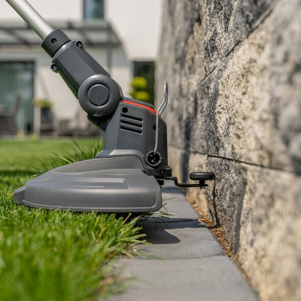 AL-KO GT 1825, String trimmer, 25 cm, Nylon line, D-loop handle, Black, Battery - SOLO