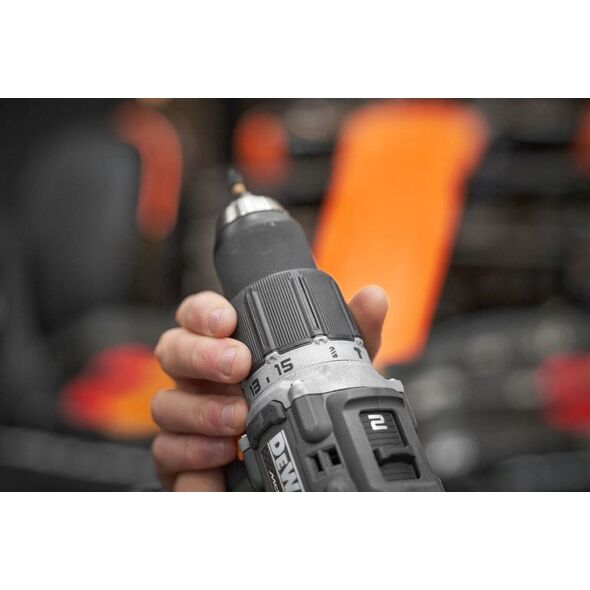 18v xr κρουστικό δράπανο-κατσαβίδι 2x5ah mclaren