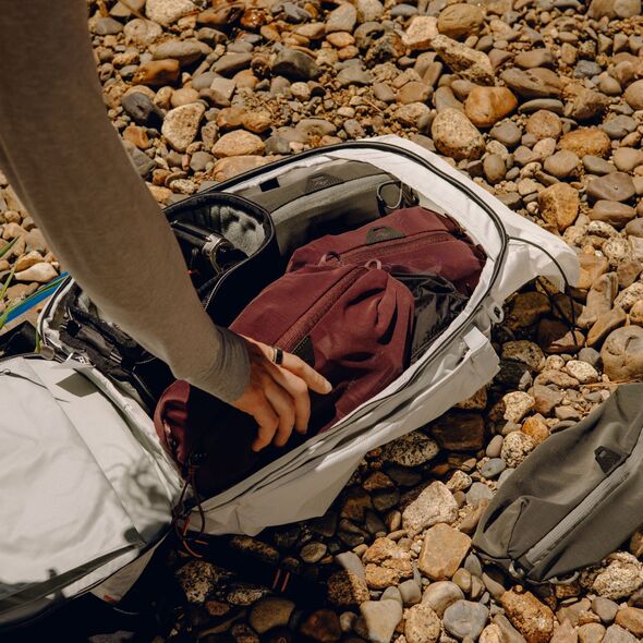 Σακίδιο Outdoor Peak Design Backpack 25L Λευκό