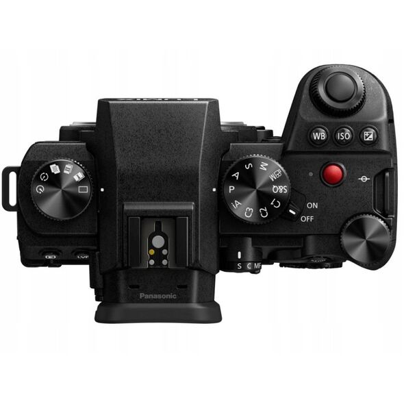 Panasonic Lumix DC-S5 II + 18-40mm