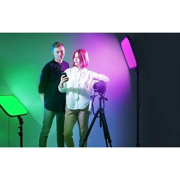 Zestaw studyjny Neewer Zestaw studyjny Neewer RGB168 RGB LED, dwie lampy 60W 2500-8500K + statywy
