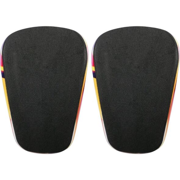 Ochraniacze piłkarskie Proskary Comic Shin Pads czarno-pomarańczowe 12x8 cm